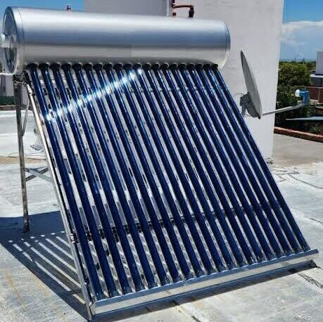 #12 - Termotanque Solar 300 lt. standard a tubos de vacío